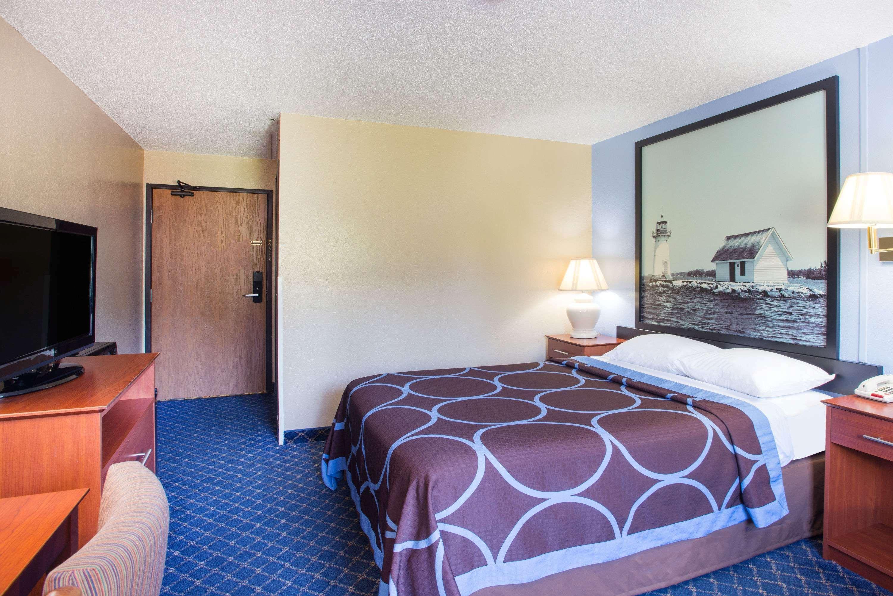 Motel Super 8 By Wyndham Massena Ny Esterno foto