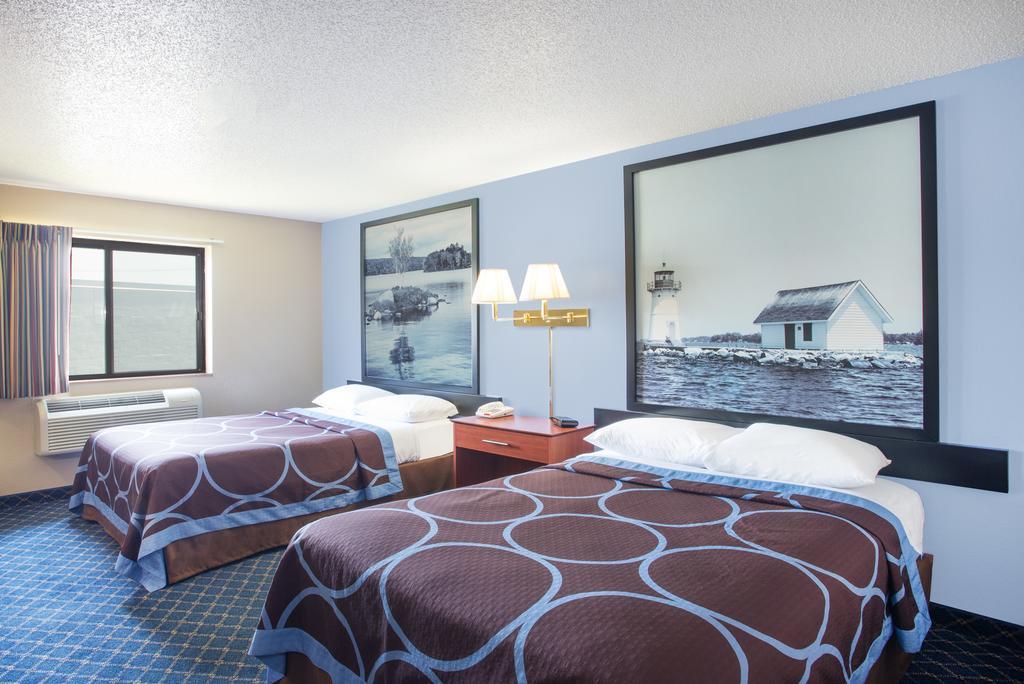 Motel Super 8 By Wyndham Massena Ny Esterno foto